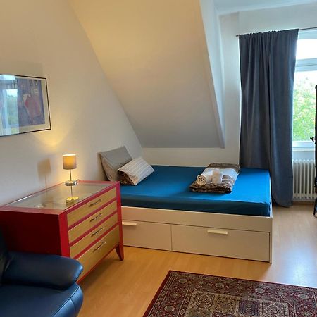 Nice Private Room In Shared Apartment - 2Er Wg Висбаден Екстериор снимка
